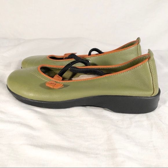 A’rcopedico Slip On Flats Green Size 6 - Picture 3 of 8